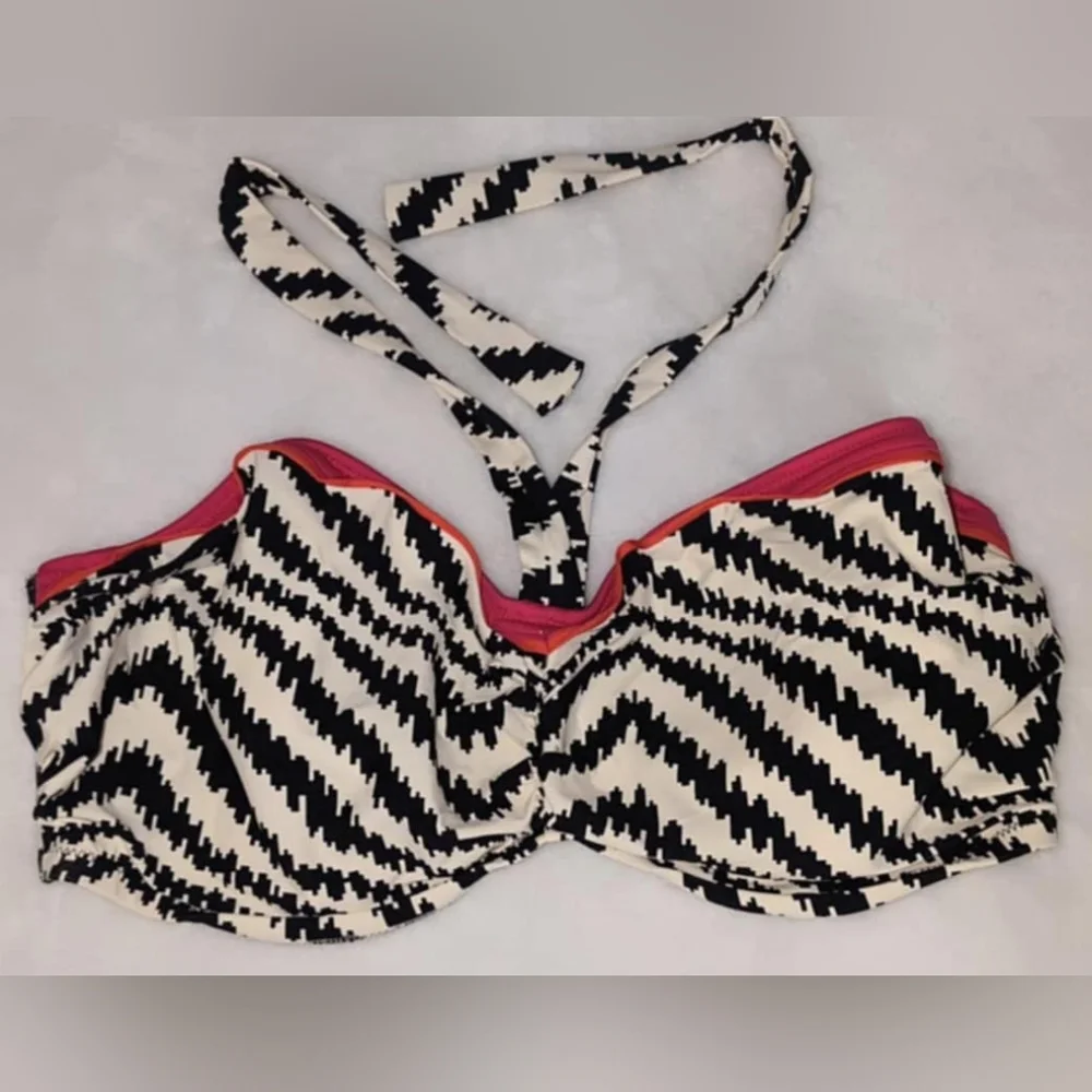 NWOT, Fantasie Bikini Top - Picture 1 of 5